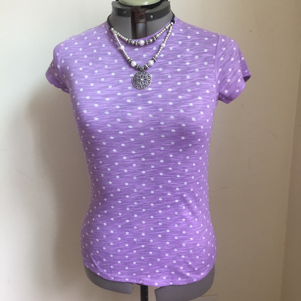 4 Pack Ladies T-shirts Icludes 4 tshirts